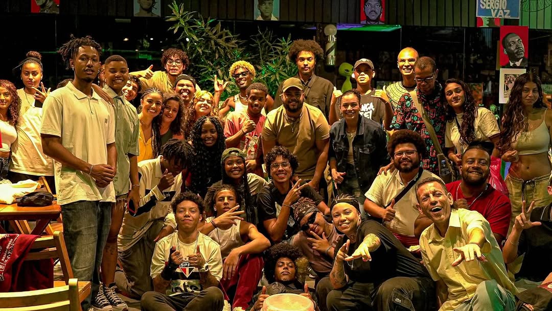 Canto de Encontro + Preto no Branco