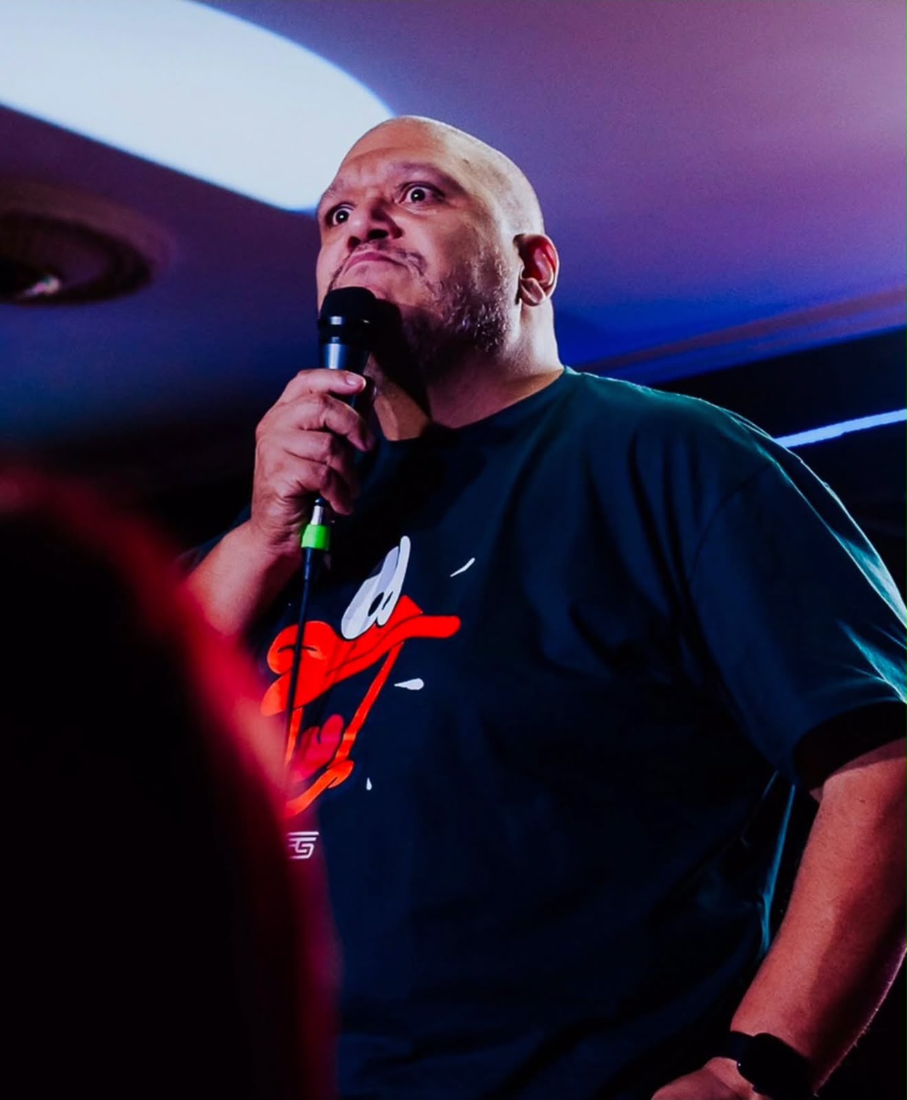 Comédia stand up com Jansen Serra